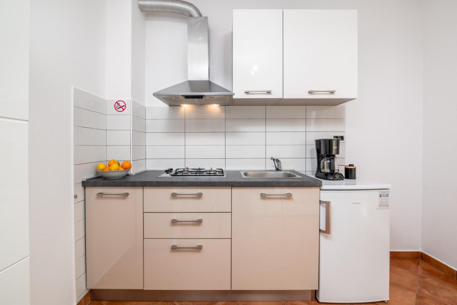 Apartments Manuela Пула Екстер'єр фото
